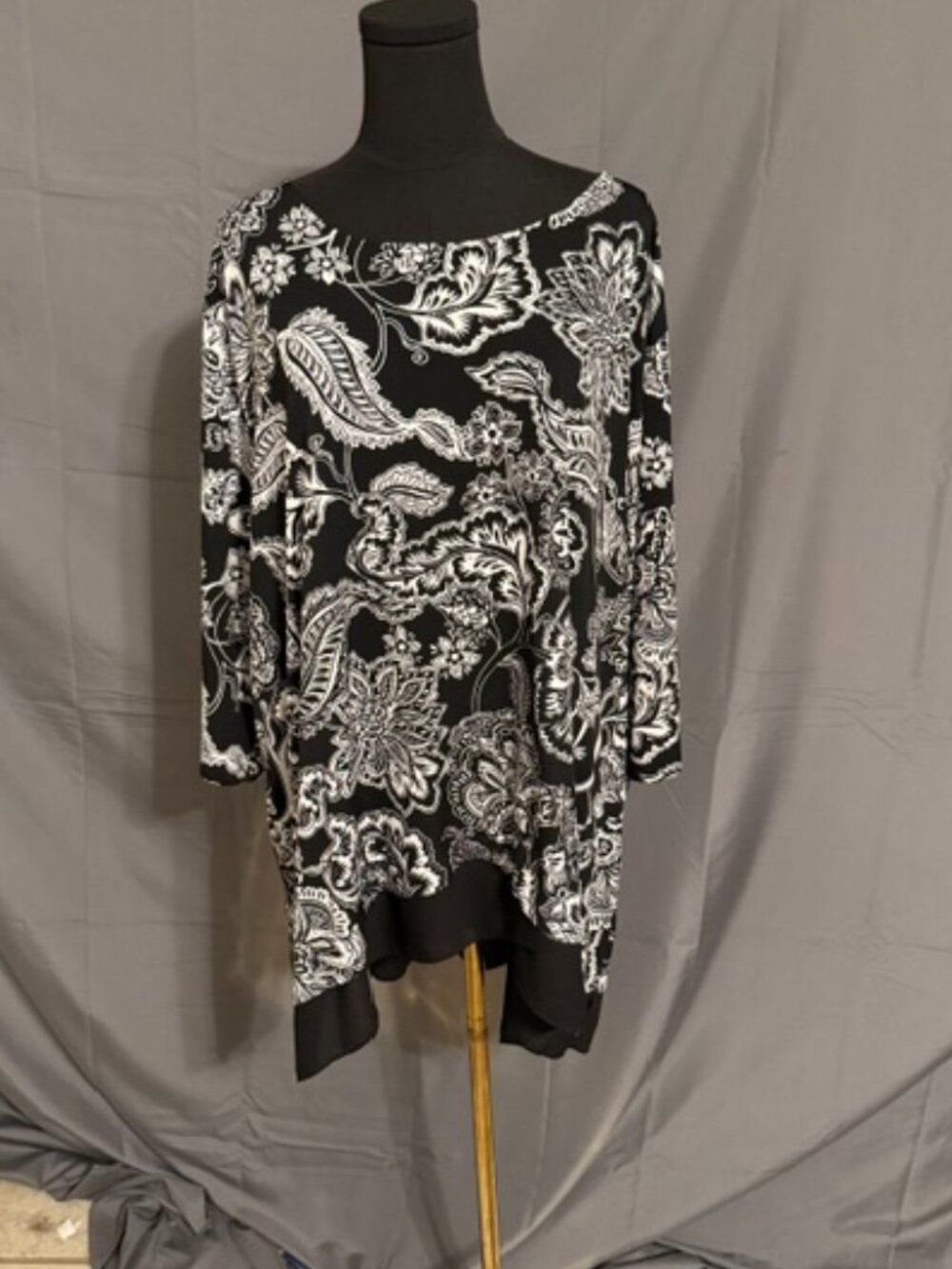 CATHERINES Tunic Size 3X
